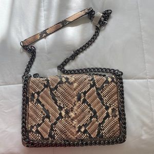 Crossbody bag